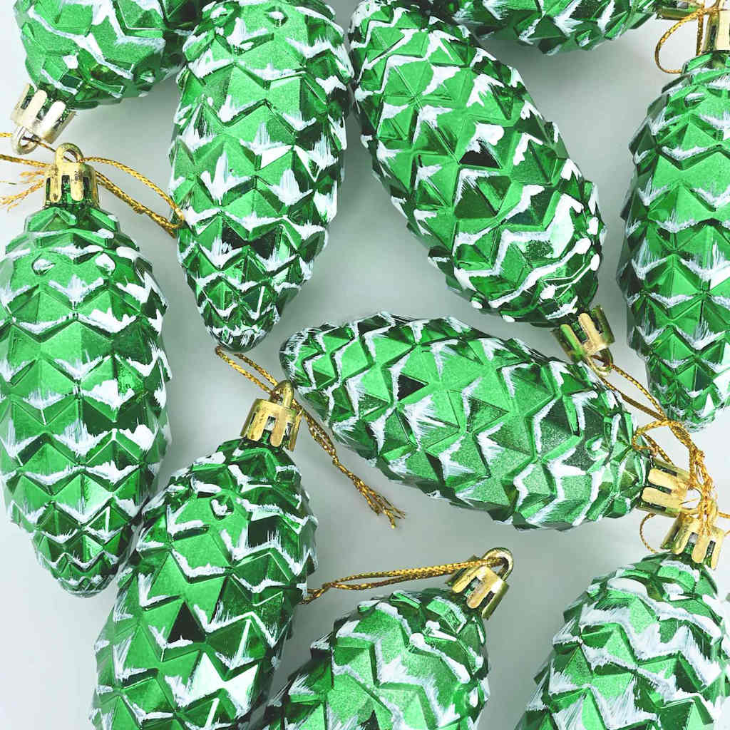 Christmas Pine Cone Ball 40 pcs Green